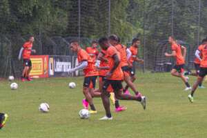 Lateral mostra confiança no Figueirense para clássico contra o Avaí: 'Queremos manter o embalo'