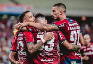 Fortaleza-CE 3 x 1 River-PI - Leão domina, vence Galo Carijó e se torna líder provisório