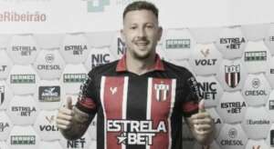 Blog do Ari - Fábio Sanches, zagueiro dos cartões, pega ex-clube