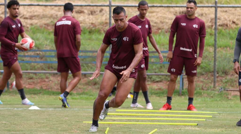 Ferroviária x Rio Claro – Locomovita busca manter invencibilidade e subir nos trilhos do G8