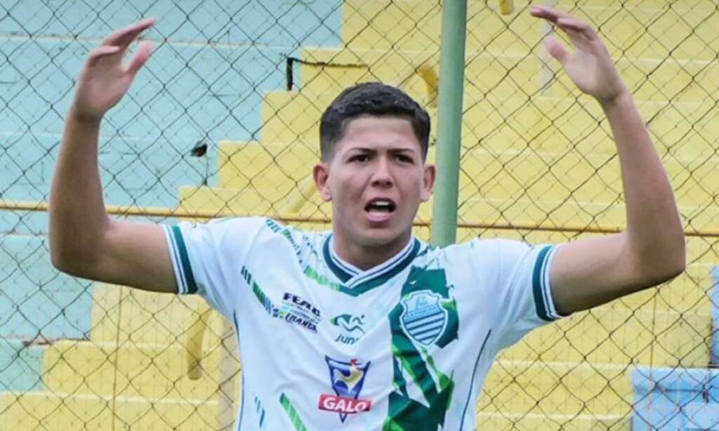 Francana 2 x 1 São-Carlense – Veterana vence de virada e tira adversário da liderança