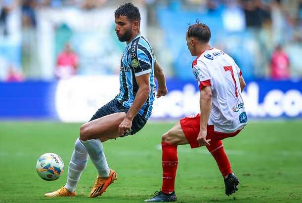 GAÚCHO: Grêmio empata com São Luiz e pode perder a ponta
