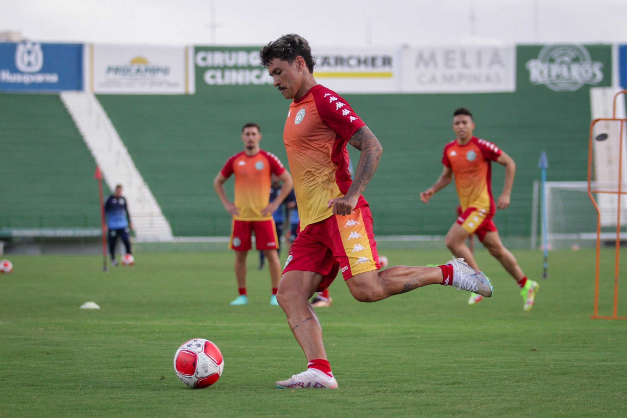 Com Heitor confirmado e Diogo Mateus ainda em recuperação, Guarani está pronto para encarar Santos