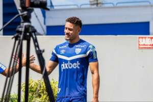 Avaí libera atacante Gustavo Modesto para acertar com time da Série C