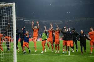 ITALIANO: Inter de Milão goleia lanterna Salernitana e abre vantagem na liderança