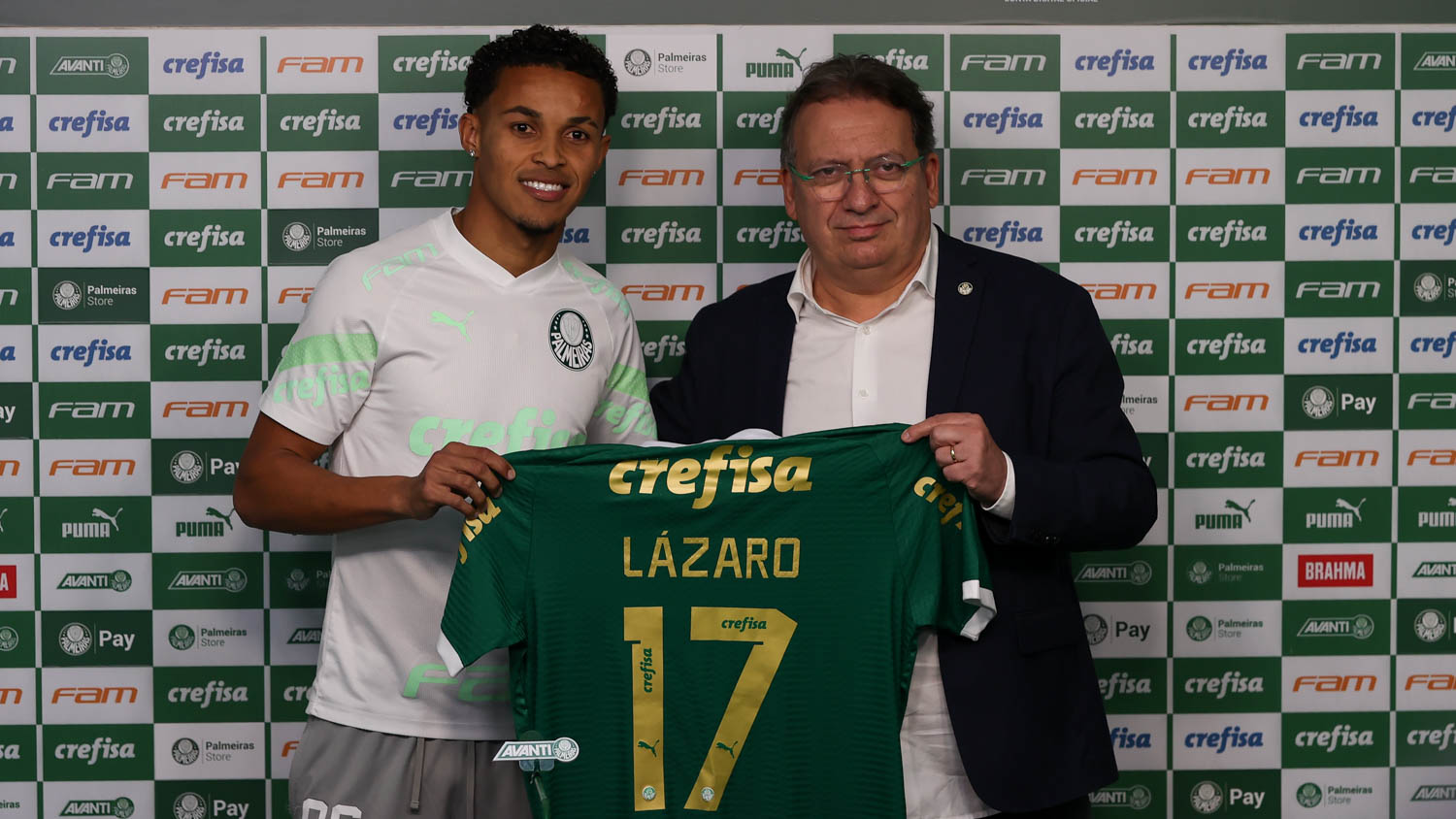 Lázaro veste camisa 17 do Palmeiras e prevê ano de muito sucesso: ‘Sou obcecado em fazer gols’