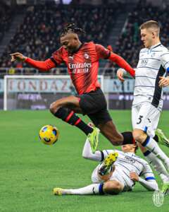 ITALIANO: Milan pressiona no segundo tempo, mas não sai do empate com a Atalanta