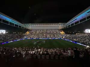 Paulistão: Após sucesso no MorumBIS, Santos negocia com Corinthians para jogar em Itaquera