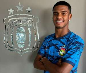 Paulista A3: São Caetano anuncia volante ex-Ferroviária