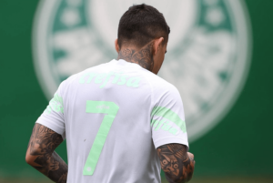 Paulistão: Dudu faz progressão para o campo no Palmeiras e avança em recuperação de cirurgia no joelho