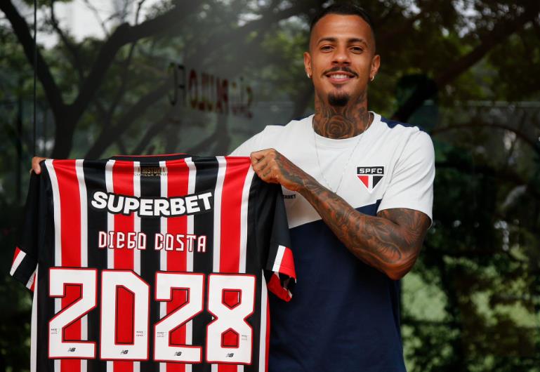 São Paulo renova com zagueiro até 2028: ‘Aqui me sinto em casa’