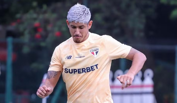 Alan Franco participa de treino e deve reforçar o São Paulo diante do Guarani