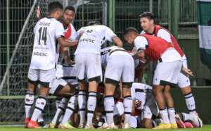 CATARINENSE: Figueirense aproveita tropeço do Avaí, vence a Chapecoense e encaminha vaga