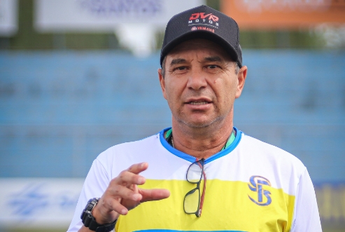 Ageu Gonçalves é o novo técnico do São Joseense