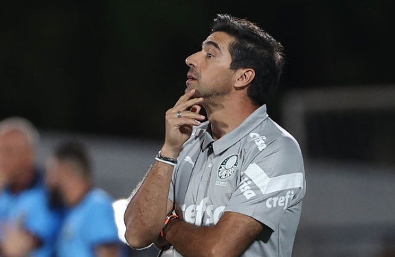 Palmeiras não soube ‘matar o jogo’, admite Abel, sem cravar Endrick titular: ‘Tem concorrência’