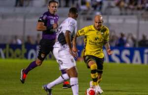 Ponte Preta 3 x 3 São Bernardo - Dois gols nos acréscimos e gosto de derrota para a Macaca
