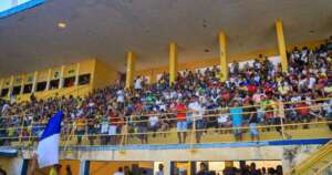 Árbitro relata bomba no gramado em jogo da Copa do Brasil