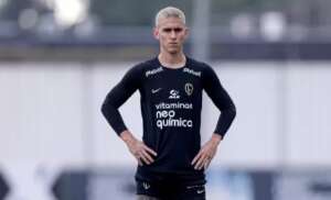 Corinthians perde Rojas, mas treina com esperança de obter vaga nas quartas do Paulistão