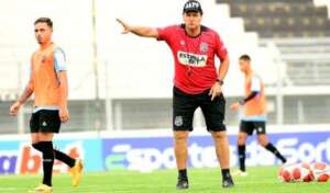 Após permanência, técnico da Ponte Preta mira classificação: 'Será muito importante'