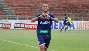 PAULISTA A4: São-Carlense aproveita derrota do XV de Jaú e assume liderança