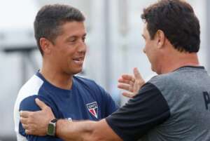 Carpini reclama de gramado e iluminação em derrota para a Ponte Preta