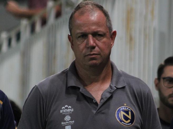 Catarinense: Lanterna demite treinador após 3ª derrota seguida e auxiliar é efetivado