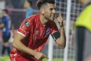 Mineiro: Argentino chega a Belo Horizonte para fazer exames e assinar com o Cruzeiro