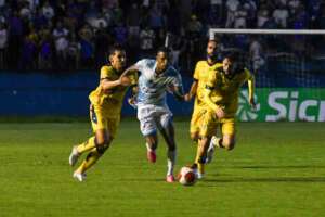 Taubaté 0 x 0 São José - Clássico do Vale entrega pouco, mas mantém Águia invicta