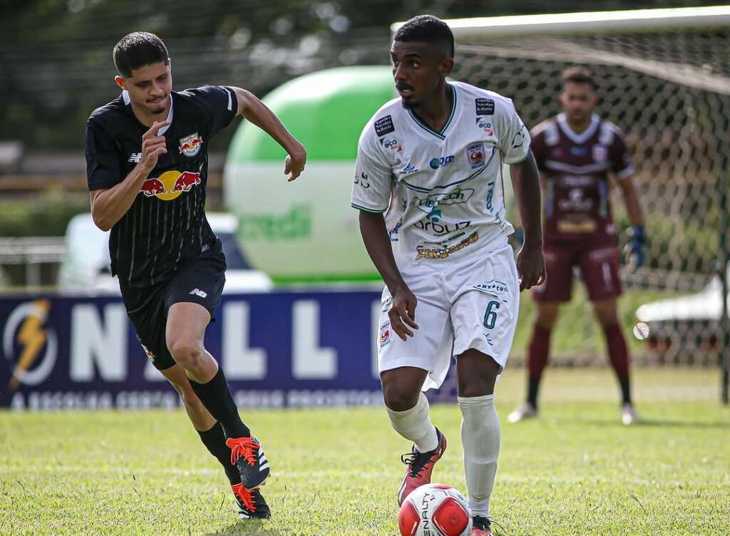 Paulista A3: Lateral do União São João desfalca equipe neste sábado