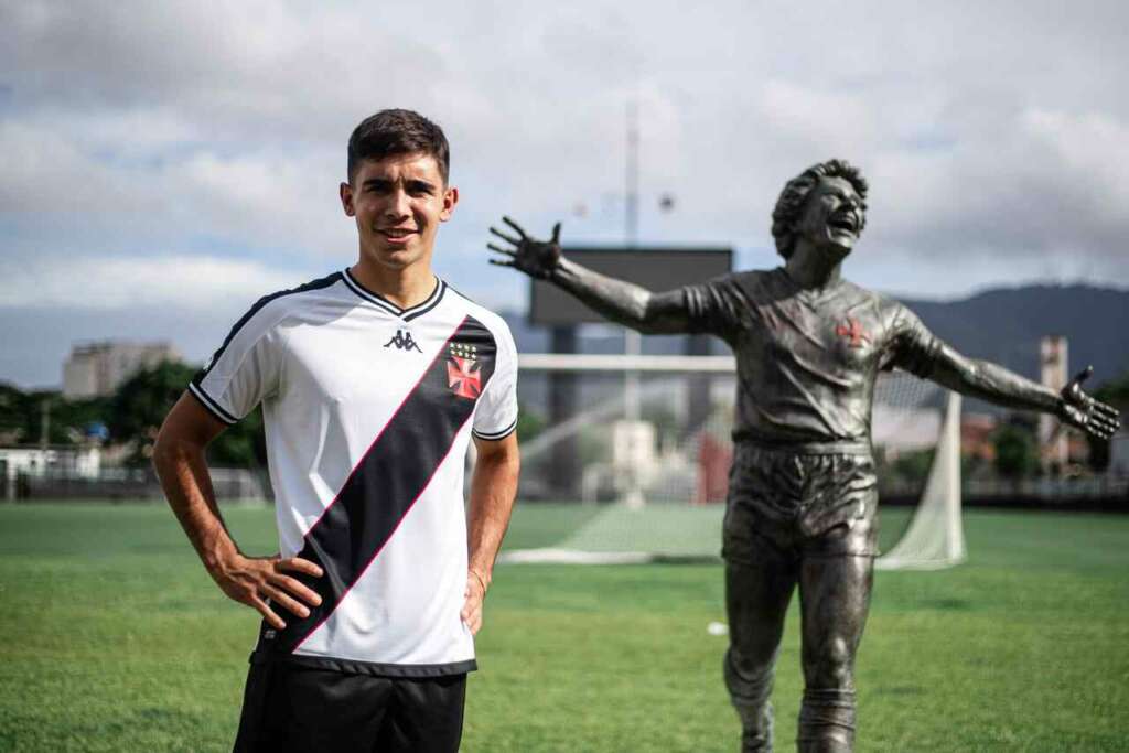Carioca: Vasco oficializa a contratação do jovem volante argentino Juan Sforza