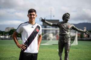 Carioca: Vasco oficializa a contratação do jovem volante argentino Juan Sforza