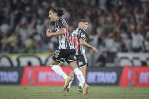 Mineiro: Atlético confirma lesões de zagueiro e meia titulares