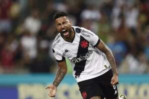 Carioca: Jair passa por cirurgia após grave lesão no joelho, mas não tem data para retornar ao Vasco