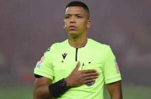 Carioca: Árbitro explica expulsões no clássico e revela 'tumulto generalizado' de dirigentes do Vasco