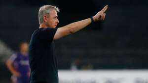 Carioca: Tiago Nunes diz, em rede social, que nenhum jogador do Botafogo pediu para ficar fora do time