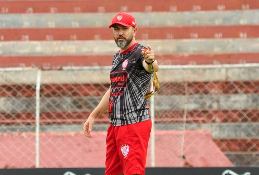 Noroeste x Ferroviária – Papéis invertidos entre locomotivas