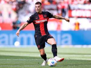 ALEMÃO: Leverkusen vence com ajuda de goleirão adversário