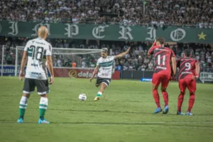 PARANAENSE: Athletiba valendo liderança; Londrina segue ameaçado