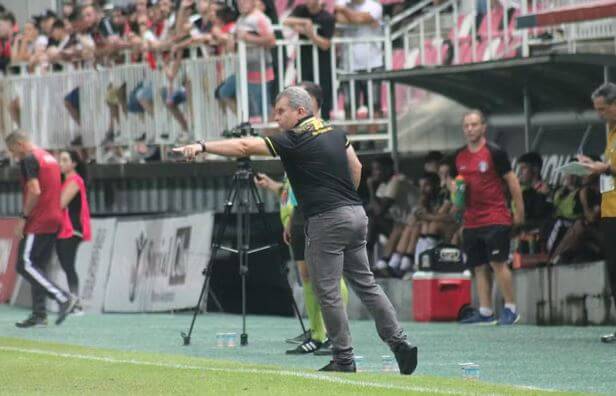 claudio tencati treinador criciuma credito celso da luz assessoria de imprensa cec011