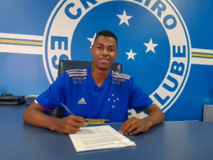 Figueirense contrata volante Henrique Rodrigues, revelado pelo Cruzeiro