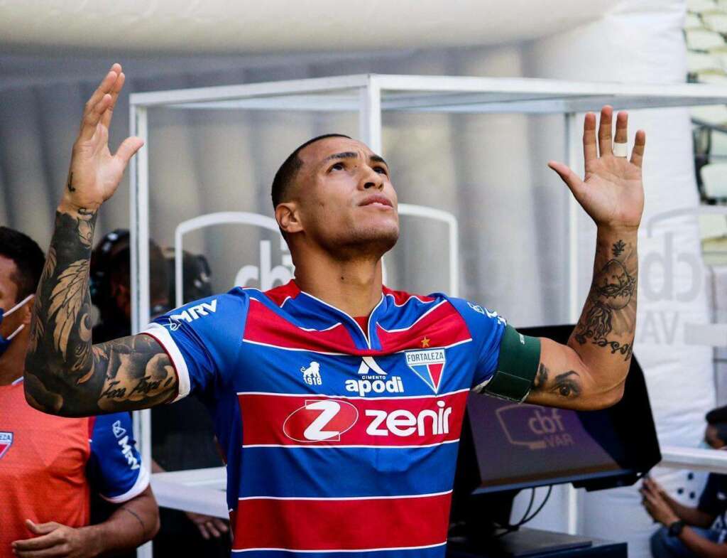 Titi trata atentado contra Fortaleza como ‘tentativa de homicídio’ e diz estar vivo por milagre