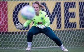 Gabi Barbieri é convocada para seleção brasileira de futebol após contusão de Lelê