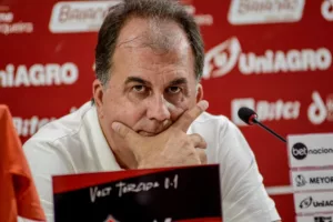 Baiano: Presidente do Vitória é suspenso por criticar arbitragem: 