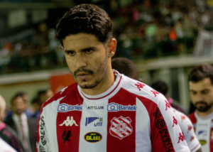 Carioca: Zagueiro do Bangu projeta confronto diante do Volta Redonda