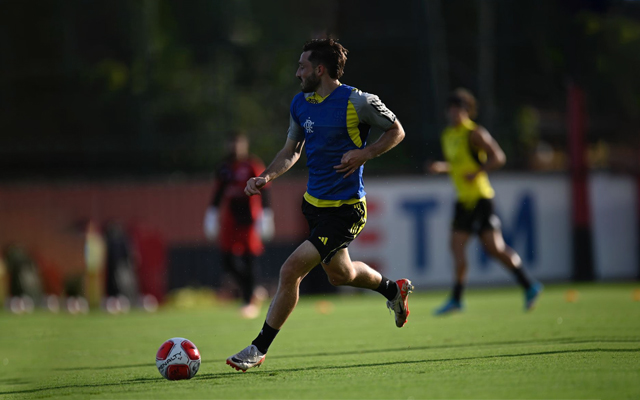 Carioca: Matías Viña é relacionado antes de ir à Itália acompanhar nascimento da filha