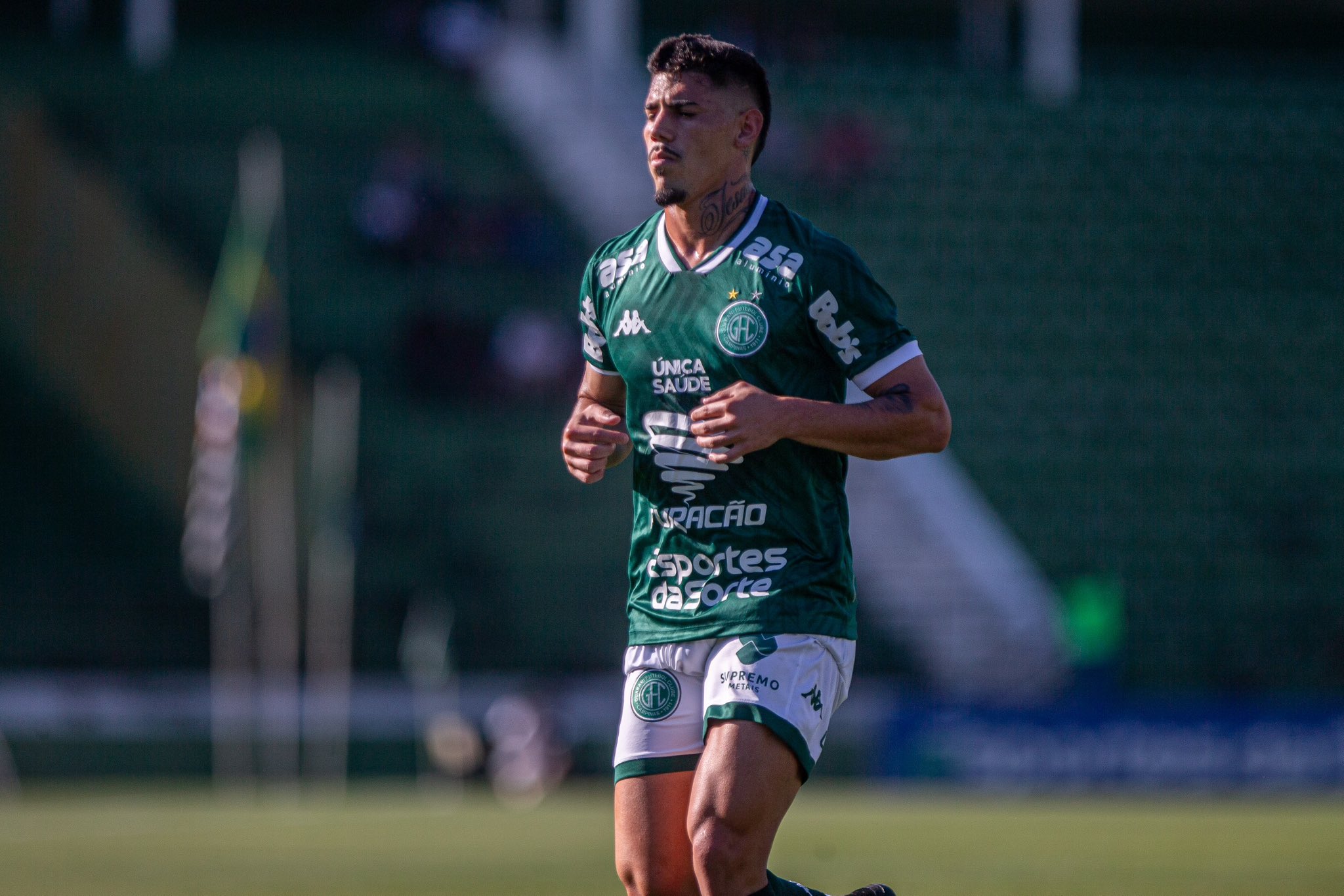 Guarani confirma saída de lateral, que é anunciado no Grêmio