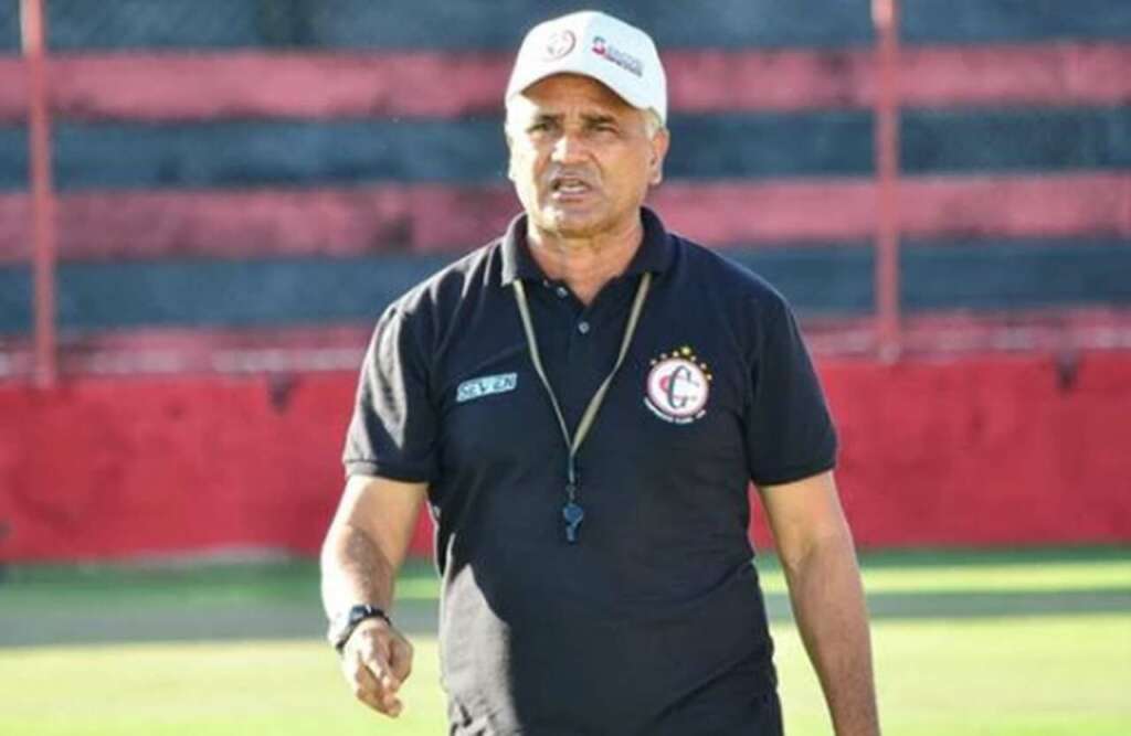 Cearense: Caucaia anuncia Oliveira Canindé horas após desligar Lamar Lima