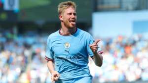 De Bruyne celebra bom retorno no City e garante estar bem fisicamente: 'Não poderia pedir mais'