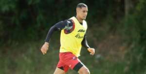 Salatiel fala em mudança de chave e mira duelo contra o São Luiz pela Copa do Brasil