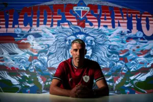 Depois de assédios, Fortaleza renova com Juan Pablo Vojvoda até 2025